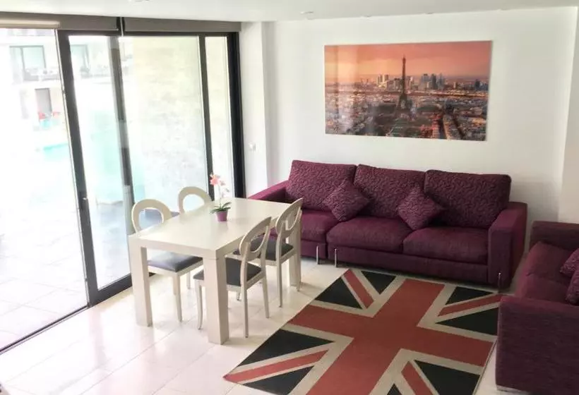 Aqua Luxury Suites Los Cristianos