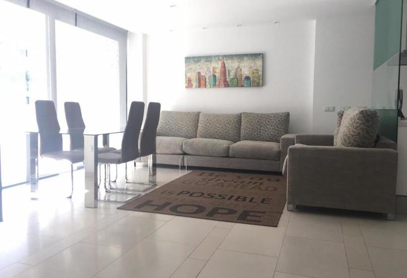 Aqua Luxury Suites Los Cristianos