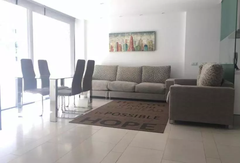 Aqua Luxury Suites Los Cristianos