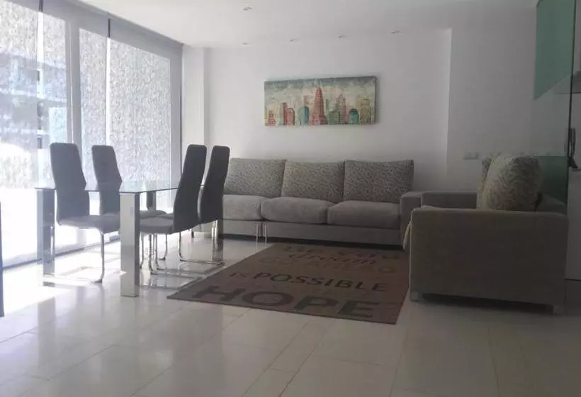 Aqua Luxury Suites Los Cristianos