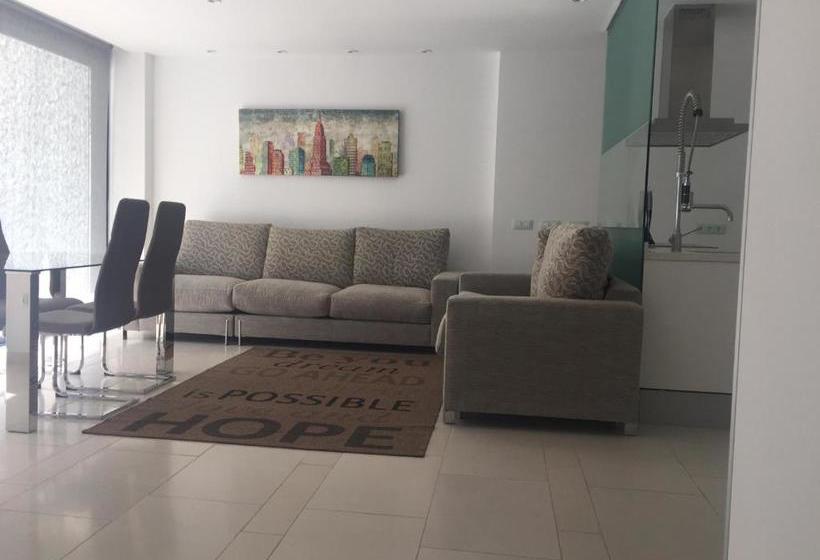 Aqua Luxury Suites Los Cristianos