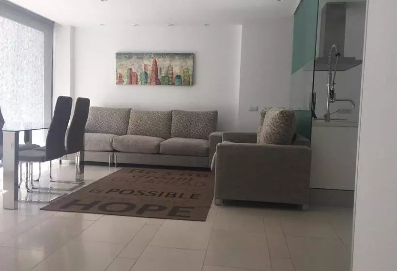 Aqua Luxury Suites Los Cristianos