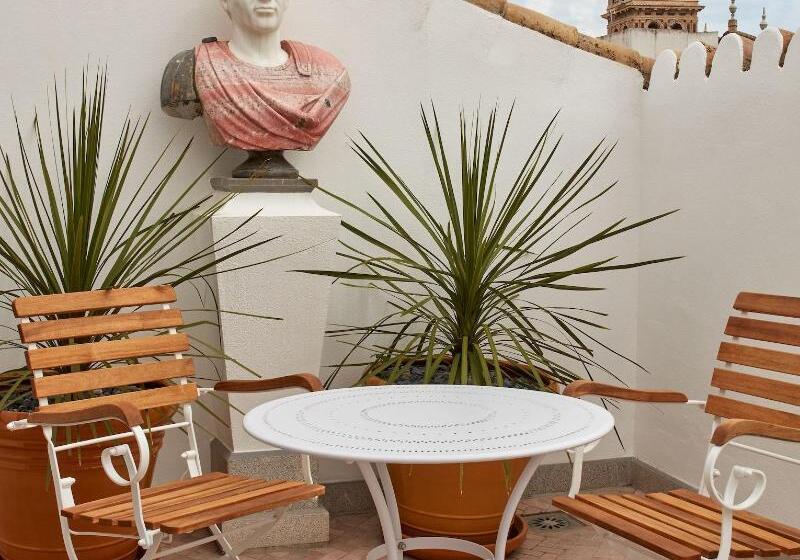 تختخواب و صبحانه Triana House