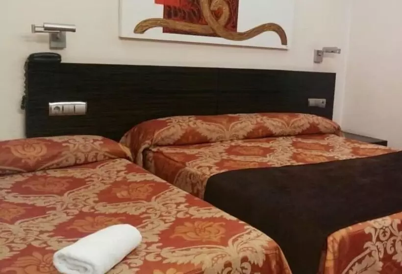 Hospedium Hotel Los Periquitos