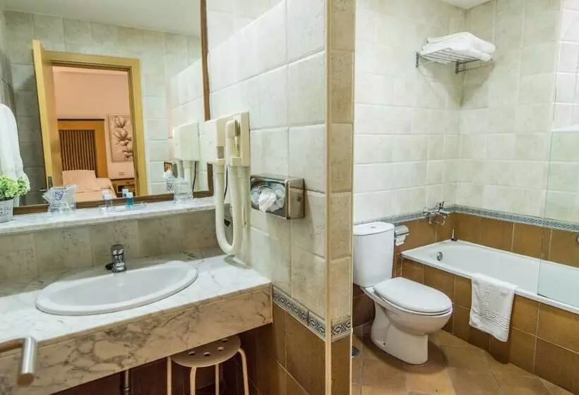 مسافرخانه Antika Snoga