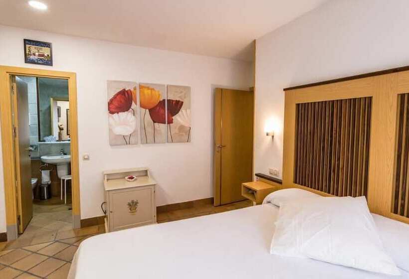 فندق فئة نجمة واحدة Antika Snoga