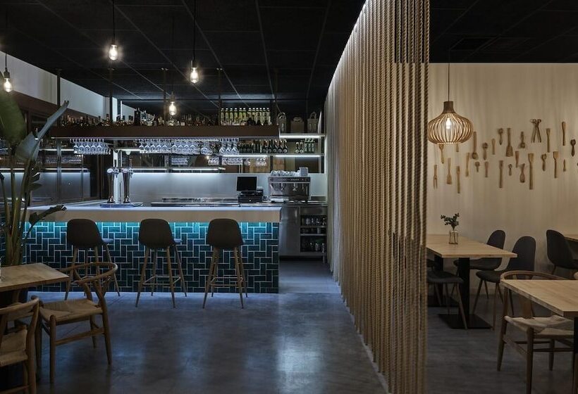 Hostal Gastrobar Carmelo