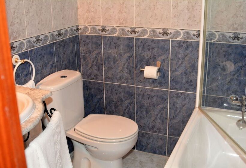 Hostal Gastrobar Carmelo