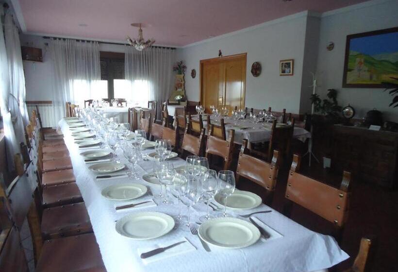 Hostal La Collada De Aralla