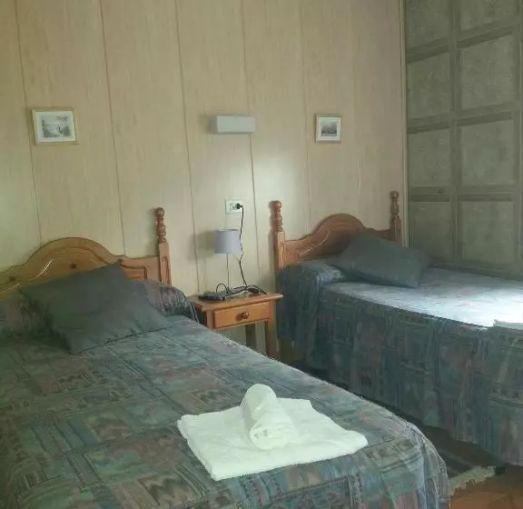 Hostal La Collada De Aralla