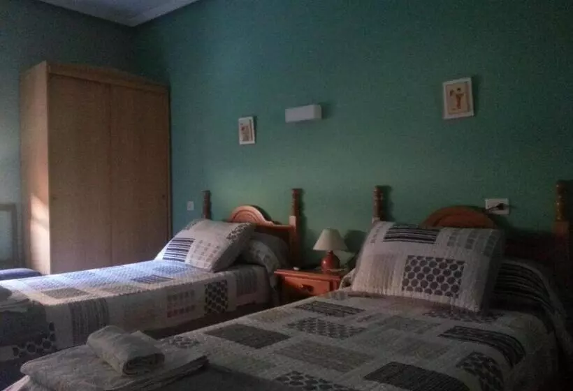 Hostal La Collada De Aralla