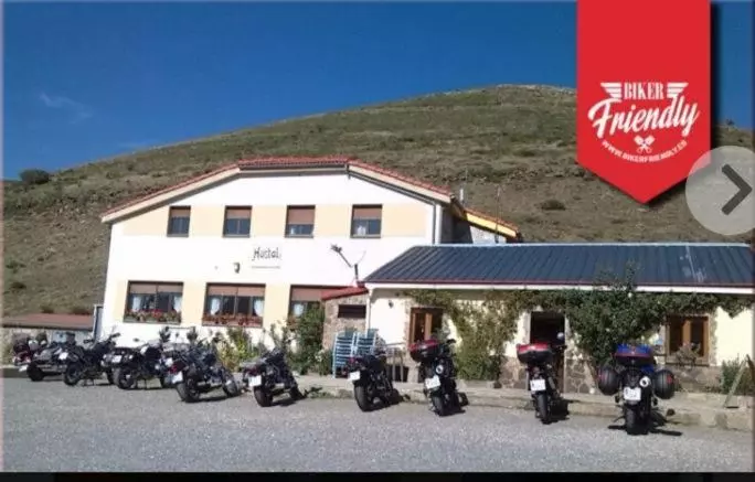 Hostal La Collada De Aralla