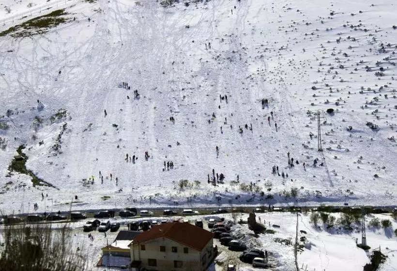 Hostal La Collada De Aralla