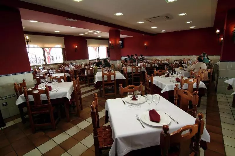 Hostal Restaurante La Bartola