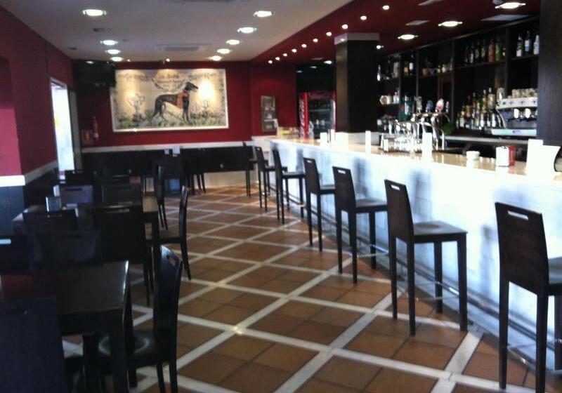 Hostal Restaurante La Bartola