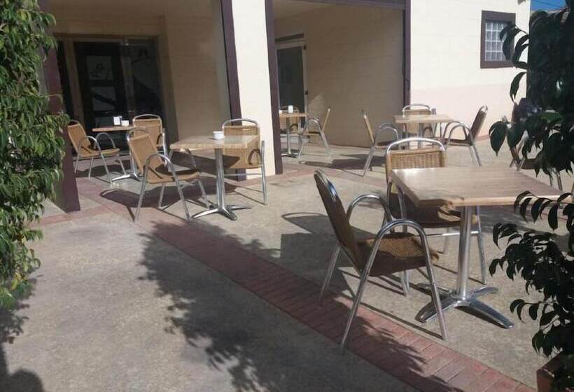 Hospedium Hotel Los Periquitos