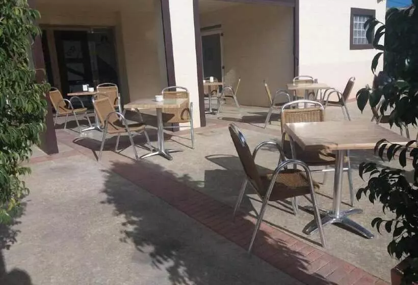 Hospedium Hotel Los Periquitos