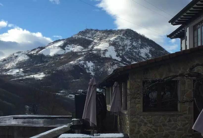 هتل La Carasca