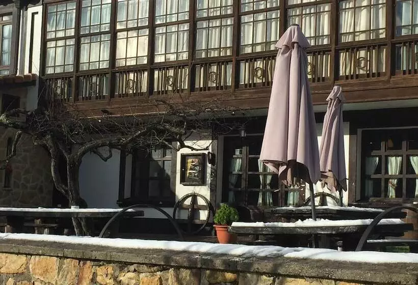 هتل La Carasca