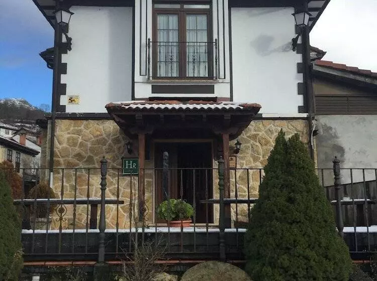 هتل La Carasca