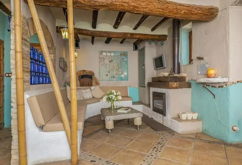 Hotelli Les Vinyes Alojamiento Rural Boutique & Spa