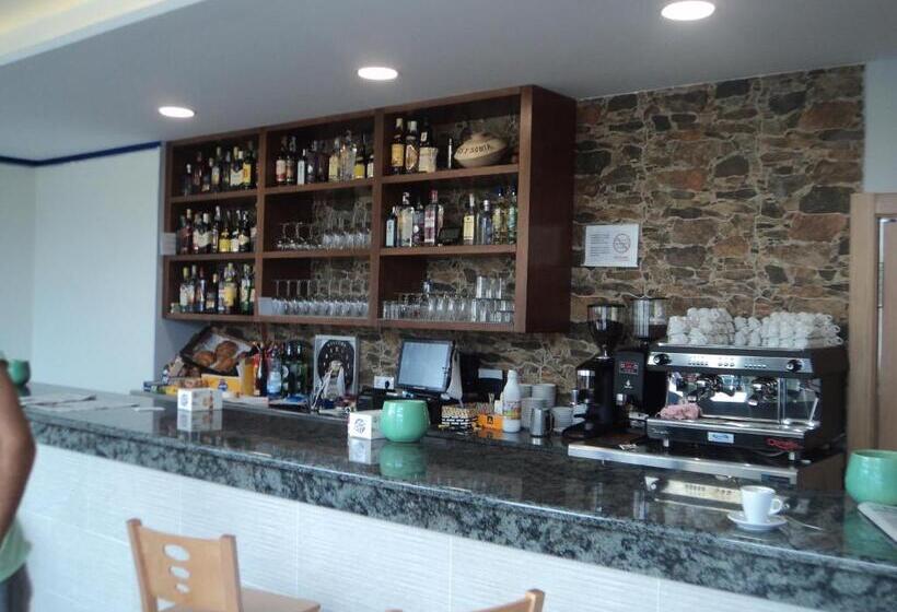 هتل O Vendaval Hostal Restaurante
