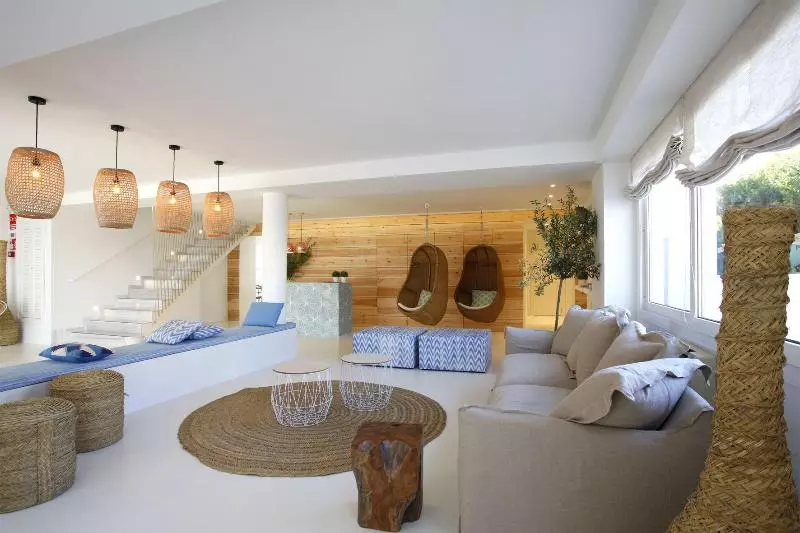 Hotelli Petit H Rocamar   Adults Only