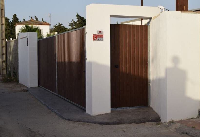 بنسيون Alojamientos Alma Conil