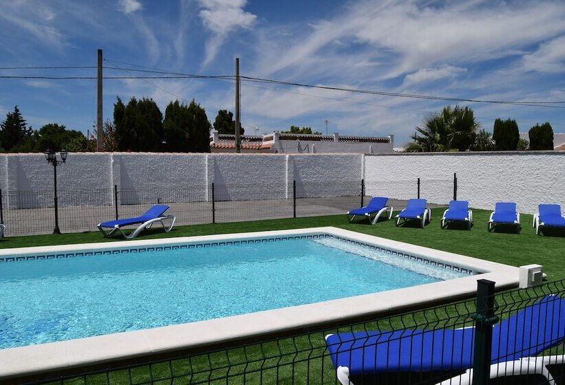 بنسيون Alojamientos Alma Conil