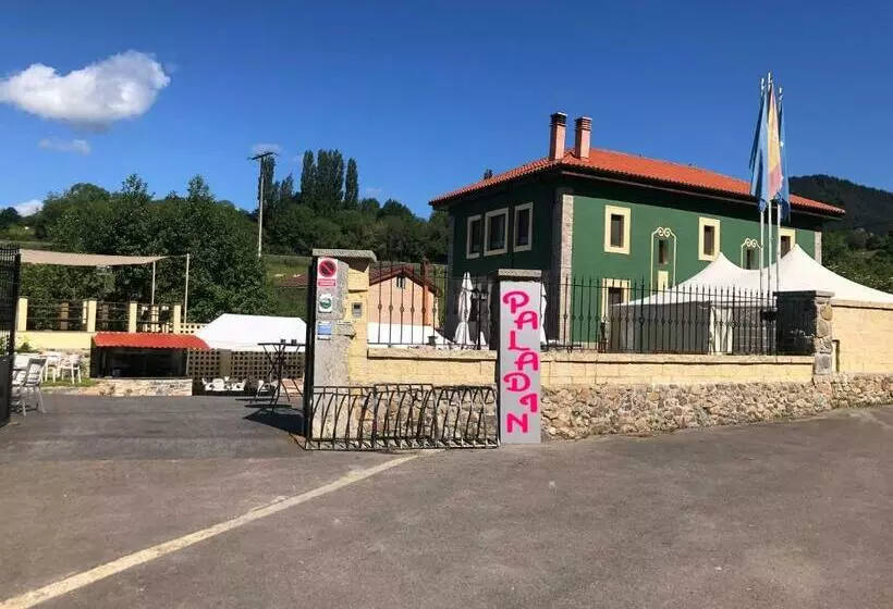 Villa Palatina Superior Hostel