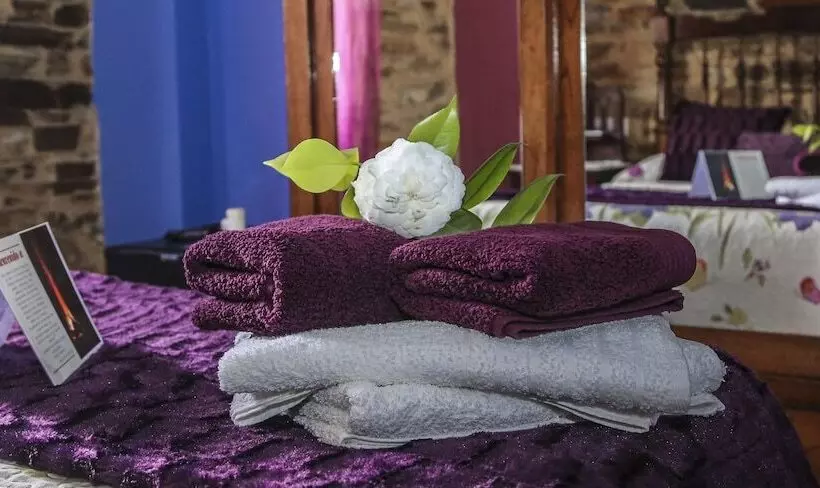 ベッドアンドブレックファースト Pensión Rústica A Lume Manso