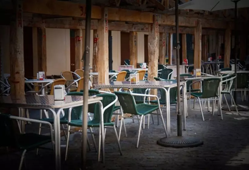 Hotelli Antiguo Casino De Los Arribes