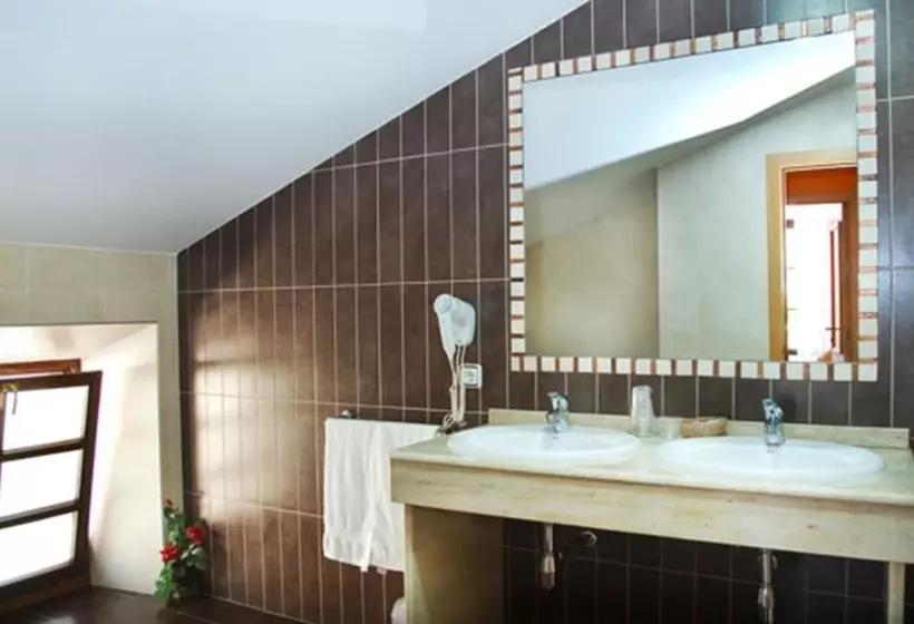 Hotelli Antiguo Casino De Los Arribes