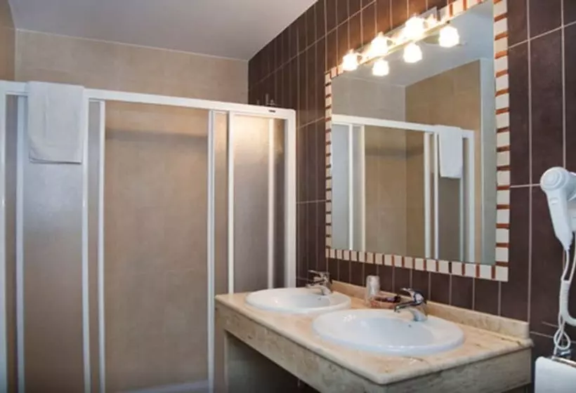 Hotelli Antiguo Casino De Los Arribes