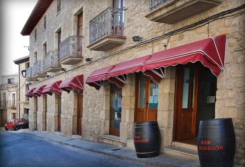 Hotelli Antiguo Casino De Los Arribes