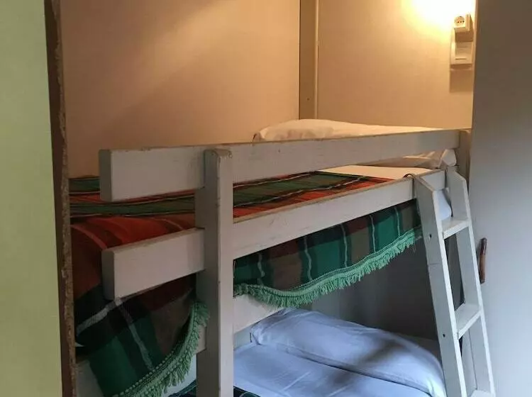 Hotelli Camping El Balcón De Pitres