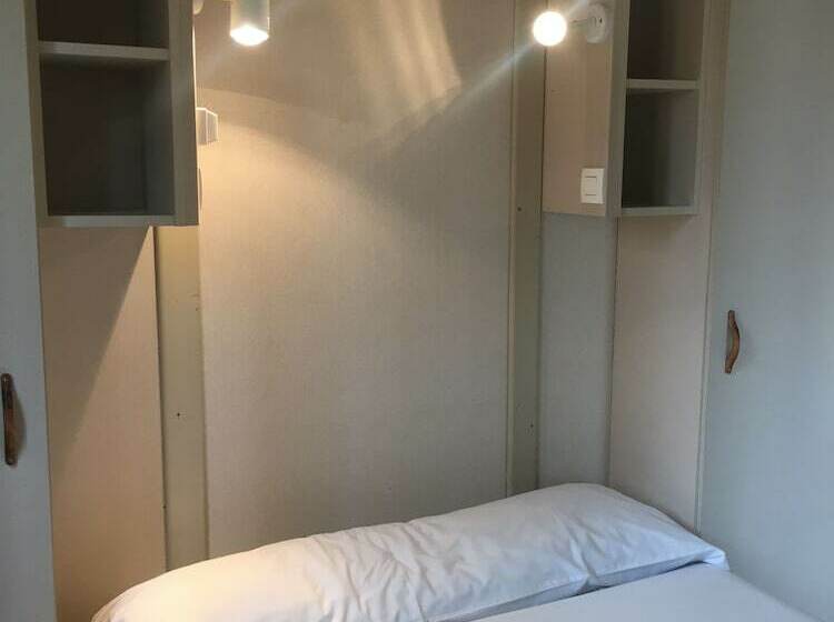 בית מלון כפרי Camping El Balcón De Pitres