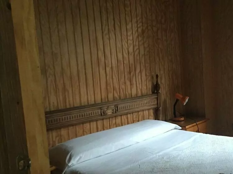 Hotelli Camping El Balcón De Pitres