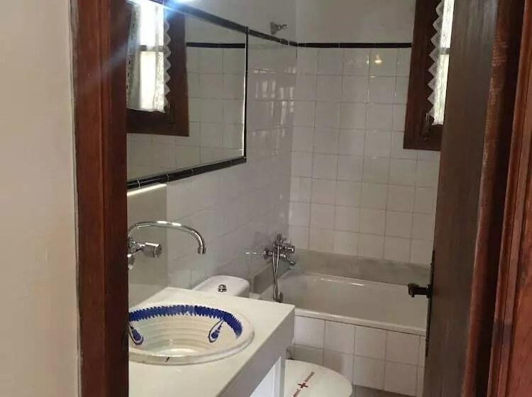 Hotelli Camping El Balcón De Pitres