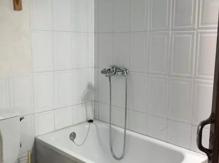 Hotelli Camping El Balcón De Pitres