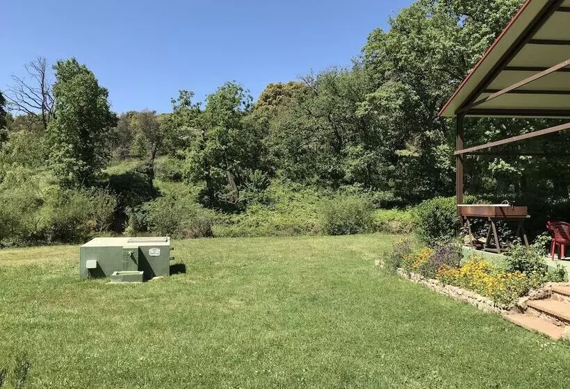 Hotelli Complejo Turistico Baños Del Robledillo