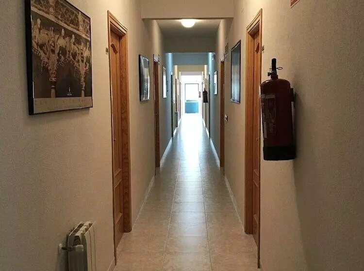 Hotelli Complejo Turistico Baños Del Robledillo