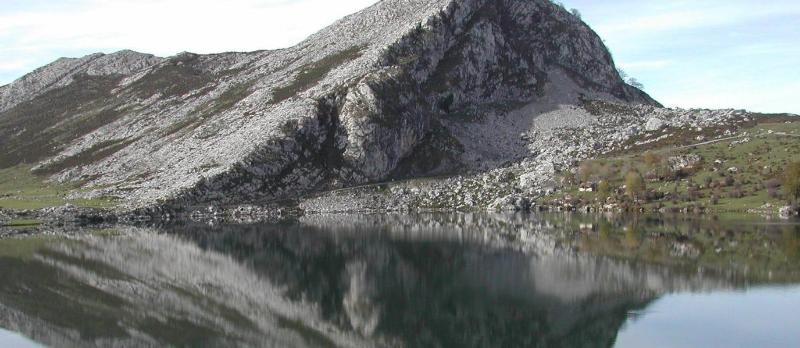 فندق El Conventu Del Asturcón