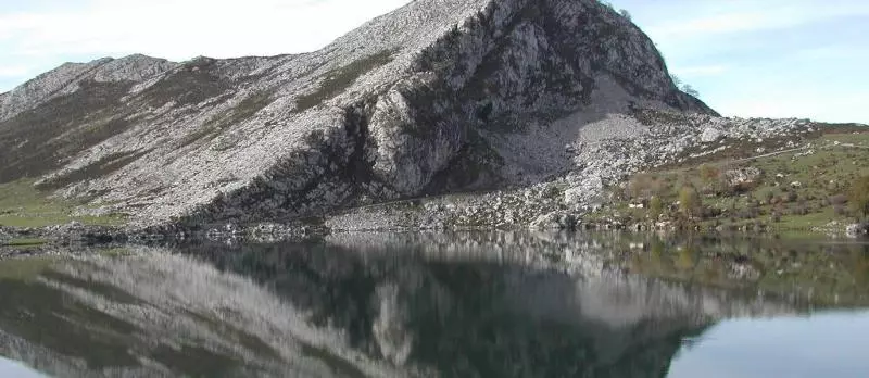 ホテル El Conventu Del Asturcón