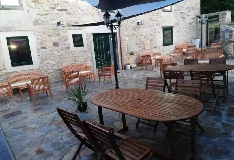 ホテル Hosteria Calixtino