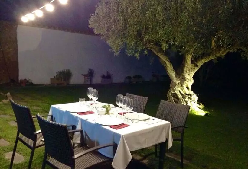 Maaseutuhotelli Masia Can Canyes & Spa