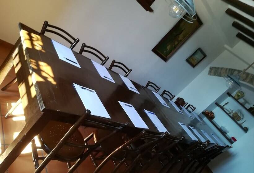 هتل روستایی Masia Can Canyes & Spa