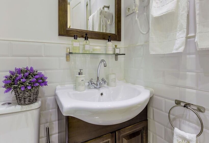 Oriente Palace Apartments