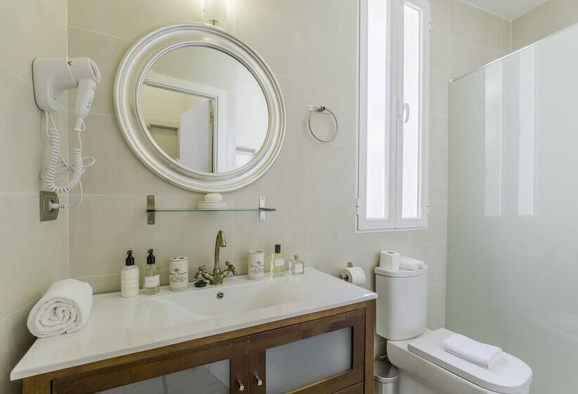 Oriente Palace Apartments