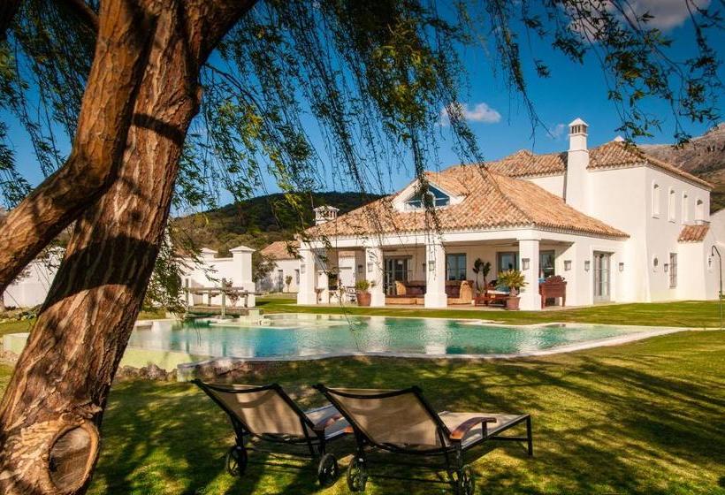 Ronda Mountain Resort